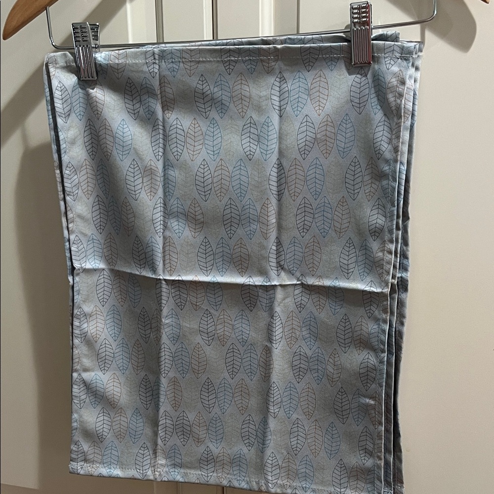 Norwex Leaf Pattern nwot set of 4 napkins  - Gray and Blue